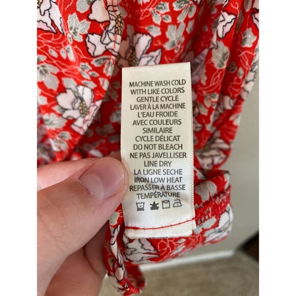 Max Studio Womens Red Floral Wrap Tie Blouse Size M Lightweight Short Sleeve Top - Picture 6 of 7